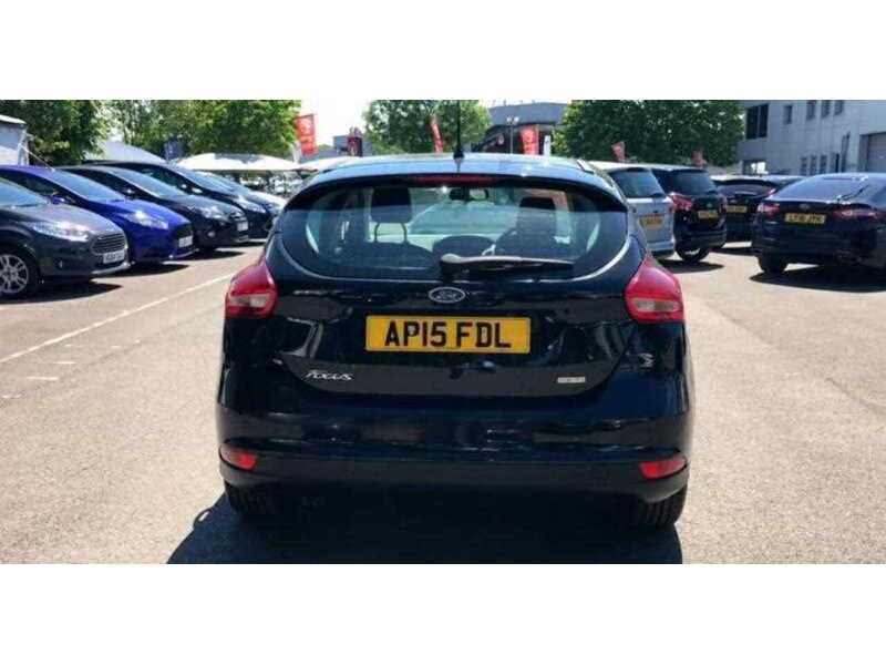 Ford 1.0T EcoBoost Zetec Hatchback 5dr Petrol Manual Euro 6 (s/s) (100 ps) 72-74 Mitcham Road