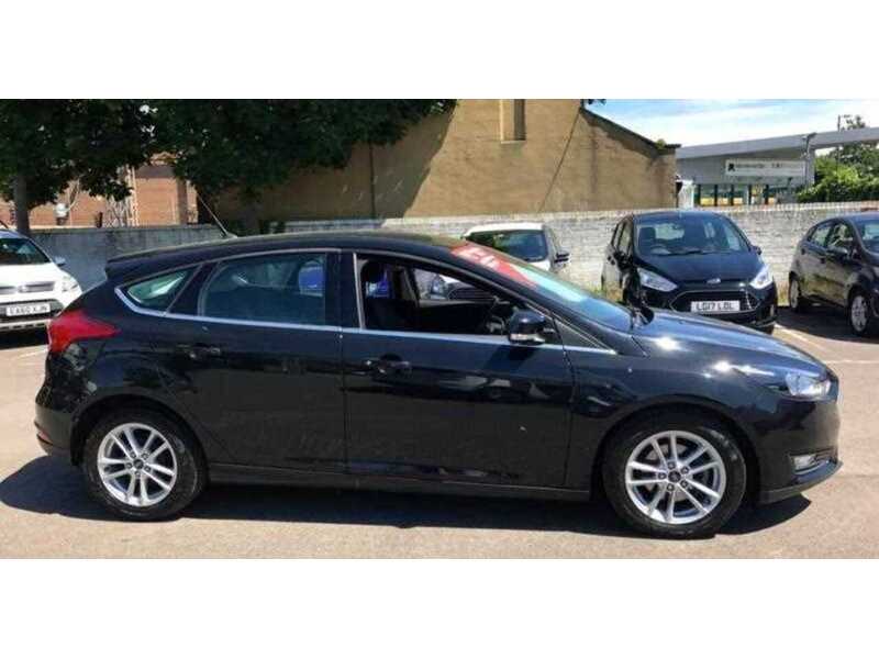 Ford 1.0T EcoBoost Zetec Hatchback 5dr Petrol Manual Euro 6 (s/s) (100 ps) 72-74 Mitcham Road