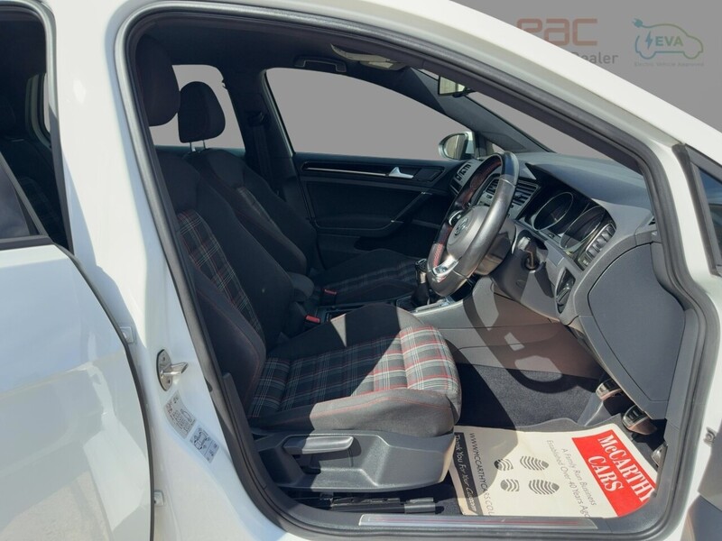 Volkswagen 2.0 TSI BLUEMOTION TECH GTI PERFORMANCE HATCHBACK 5DR PETROL MANUAL HEATED SEATS SAT NAV BLUETOOTH STEREO PARKING AIDS 110000 MILES FSH NO ULEZ CHARGE 72-74 Mitcham Road
