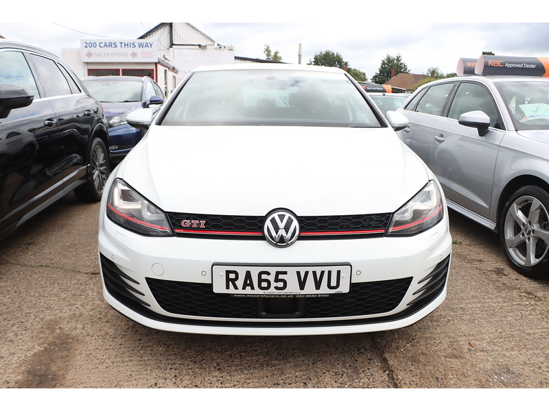 Volkswagen 2.0 TSI BLUEMOTION TECH GTI PERFORMANCE HATCHBACK 5DR PETROL MANUAL HEATED SEATS SAT NAV BLUETOOTH STEREO PARKING AIDS 110000 MILES FSH NO ULEZ CHARGE 72-74 Mitcham Road