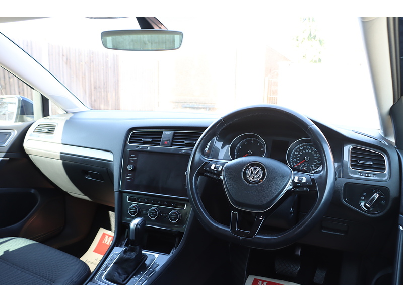 Volkswagen 1.5 TSI EVO MATCH EDITION HATCHBACK 5DR PETROL DSG AUTO HEATED SEATS SATNAV BLUETOOTH APPLE CARPLAY PARKING AIDS 1 OWNER FROM NEW ONLY 47000 MILES FSH 92-96 Mitcham Road