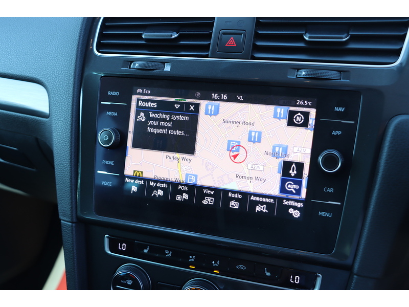 Volkswagen 1.5 TSI EVO MATCH EDITION HATCHBACK 5DR PETROL DSG AUTO HEATED SEATS SATNAV BLUETOOTH APPLE CARPLAY PARKING AIDS 1 OWNER FROM NEW ONLY 47000 MILES FSH 92-96 Mitcham Road