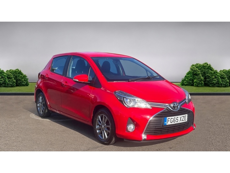 Toyota 1.33 Dual VVT-i Icon Hatchback 5dr Petrol Multidrive S Euro 5 Euro 5 (99 ps) JUST 2 OWNERS FROM NEW ONLY 57000 MILES FSH 9 SERVICES 72-74 Mitcham Road