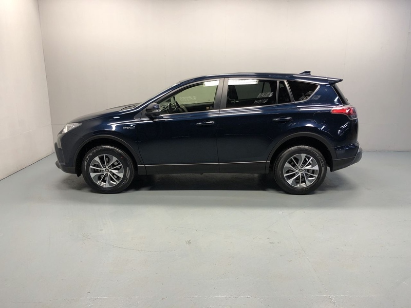 Toyota 2.5 VVT-h Icon SUV 5dr Petrol Hybrid CVT AUTO Euro 6 (s/s) (197 ps) JUST 2 OWNERS FROM NEW ONLY 70000 MILES 72-74 Mitcham Road