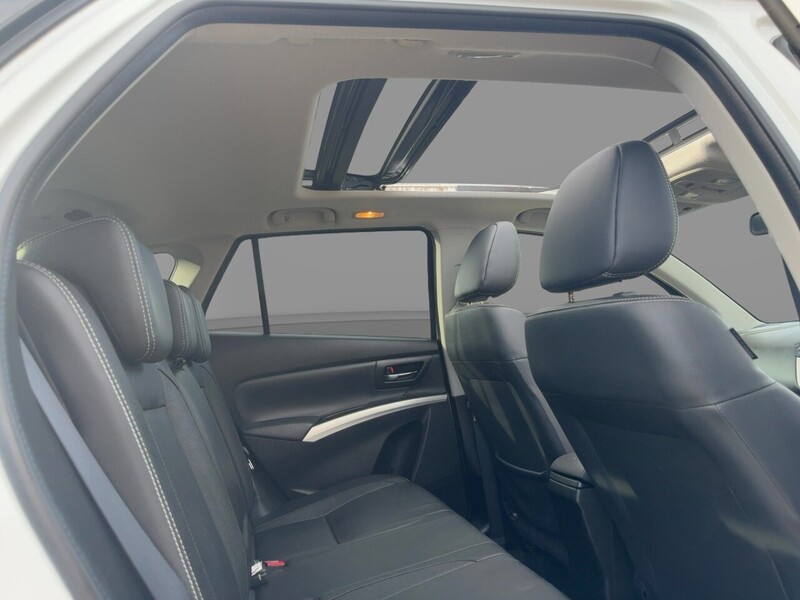 Suzuki 1.6 SZ5 SUV 5DR PETROL CVT ALLGRIP AUTO SUNROOF HEATED SEATS SAT NAV BLUETOOTH REAR CAM PARKING AIDS 1 OWNER FROM NEW ONLY 71000 MILES FSH 10 SERVICES 72-74 Mitcham Road