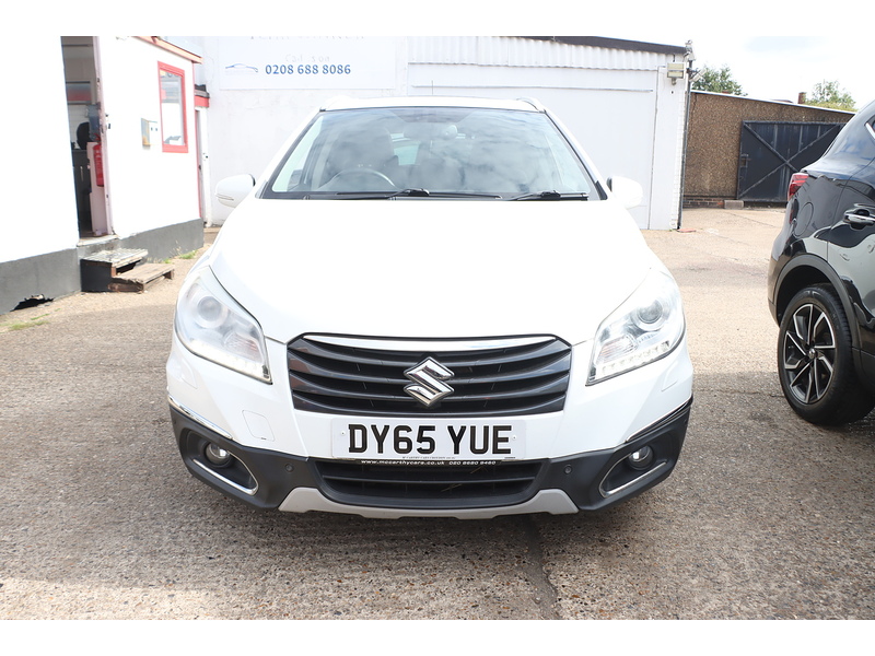 Suzuki 1.6 SZ5 SUV 5DR PETROL CVT ALLGRIP AUTO SUNROOF HEATED SEATS SAT NAV BLUETOOTH REAR CAM PARKING AIDS 1 OWNER FROM NEW ONLY 71000 MILES FSH 10 SERVICES 72-74 Mitcham Road