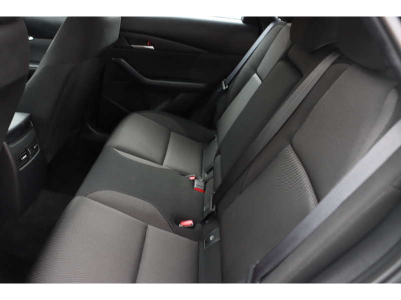 Mazda 2.0 E-SKYACTIV G MHEV SE-L LUX SUV 5DR PETROL AUTO HEATED SEATS SAT NAV BLUETOOTH APPLE CARPLAY REAR CAMERA PARKING AIDS 2 OWNERS ONLY 22000 MILES FSH 72-74 Mitcham Road