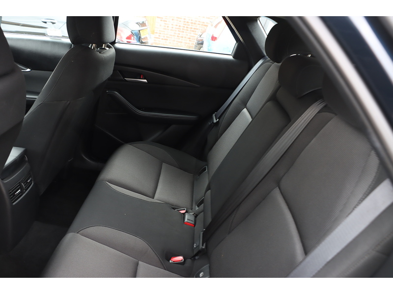 Mazda 2.0 E-SKYACTIV G MHEV SE-L LUX SUV 5DR PETROL AUTO HEATED SEATS SAT NAV BLUETOOTH APPLE CARPLAY REAR CAMERA PARKING AIDS 2 OWNERS ONLY 22000 MILES FSH 72-74 Mitcham Road
