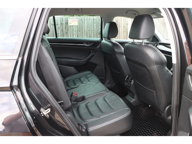 Skoda 1.4 TSI ACT EDITION SUV 5DR PETROL DSG AUTO 7 SEATER HEATED SEATS SATNAV BLUETOOTH APPLE CARPLAY REAR CAMERA PARKING AIDS JUST 1 OWNER 87000 MILES FSH 72-74 Mitcham Road