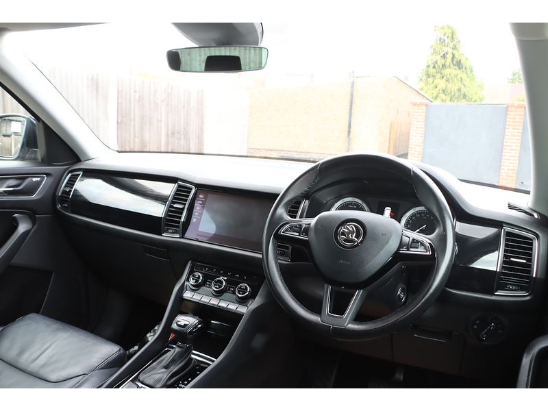 Skoda 1.4 TSI ACT EDITION SUV 5DR PETROL DSG AUTO 7 SEATER HEATED SEATS SATNAV BLUETOOTH APPLE CARPLAY REAR CAMERA PARKING AIDS JUST 1 OWNER 87000 MILES FSH 72-74 Mitcham Road
