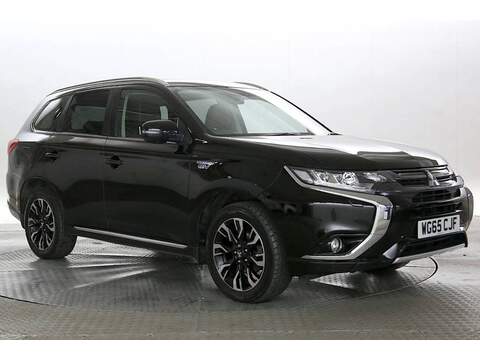 Mitsubishi 2.0H 12KWH GX4H SUV 5DR PETROL PLUG-IN HYBRID CVT 4WD AUTO HEATED SEATS SAT NAV BLUETOOTH DAB STEREO REAR CAMERA ONLY 83000 MILES SH JUST £20 ROAD TAX