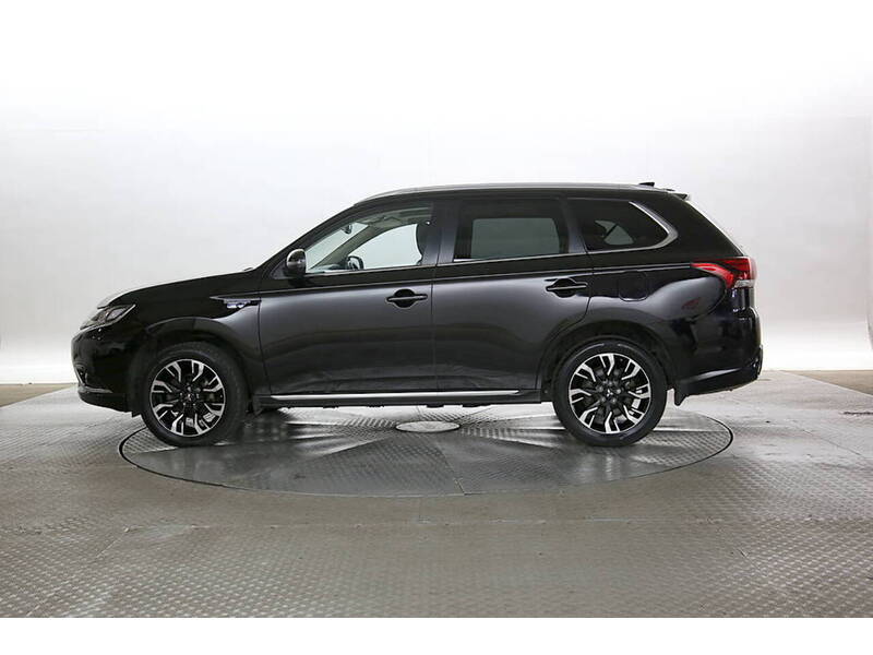 Mitsubishi 2.0H 12KWH GX4H SUV 5DR PETROL PLUG-IN HYBRID CVT 4WD AUTO HEATED SEATS SAT NAV BLUETOOTH DAB STEREO REAR CAMERA ONLY 83000 MILES SH JUST £20 ROAD TAX 72-74 Mitcham Road