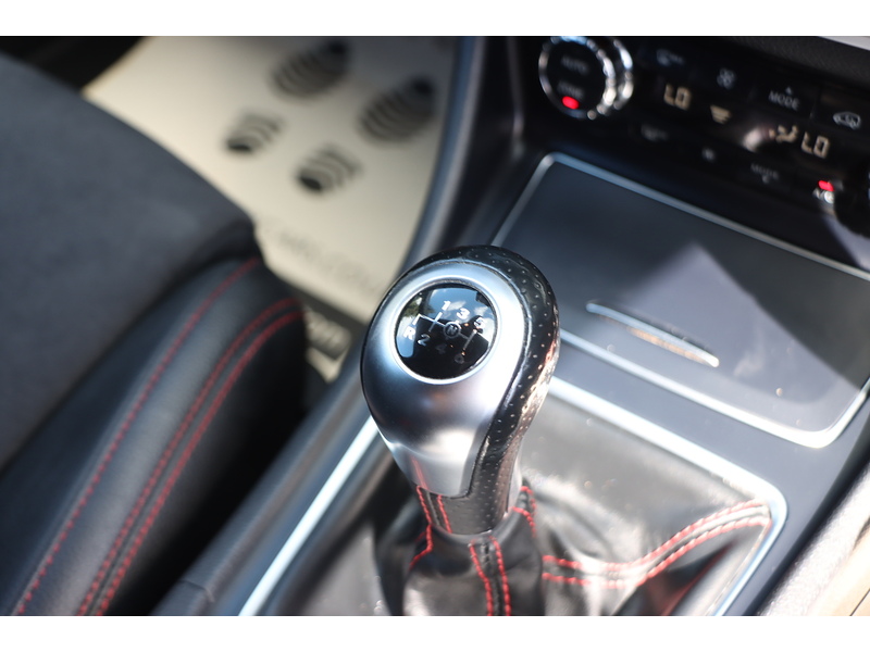Mercedes-Benz 1.6 CLA180 AMG Line Coupe 4dr Petrol Manual Euro 6 (s/s) (122 ps) 72-74 Mitcham Road