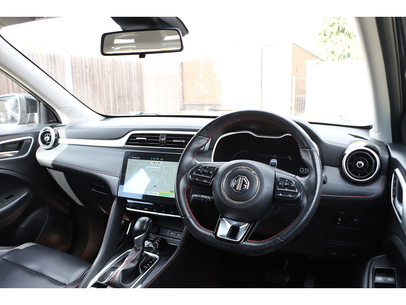 MG 1.0 T-GDI EXCLUSIVE SUV 5DR PETROL AUTO HEATED SEATS SAT NAV BLUETOOTH APPLE CARPLAY REAR & 360 CAMERA PARKING AIDS JUST 1 OWNER ONLY 22000 MILES SH 72-74 Mitcham Road