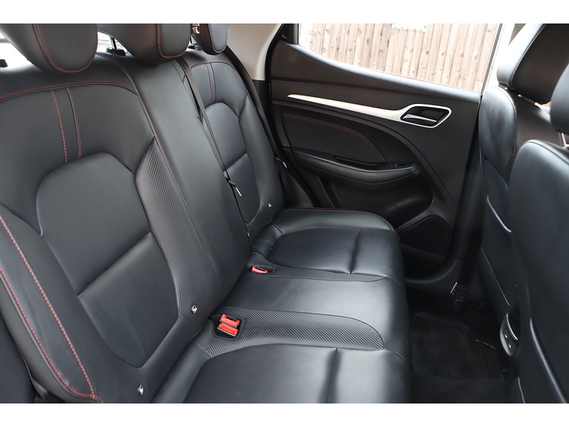 MG 1.0 T-GDI EXCLUSIVE SUV 5DR PETROL AUTO HEATED SEATS SAT NAV BLUETOOTH APPLE CARPLAY REAR & 360 CAMERA PARKING AIDS JUST 1 OWNER ONLY 22000 MILES SH 72-74 Mitcham Road