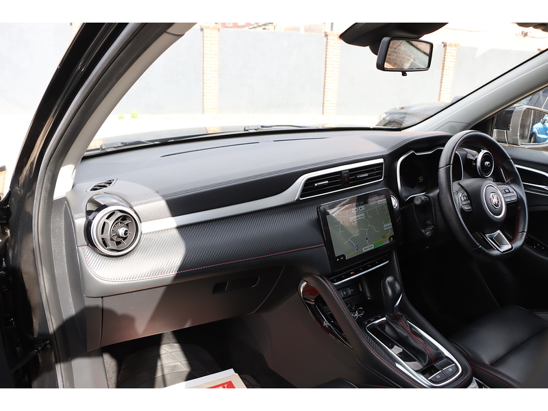 MG 1.0 T-GDI EXCLUSIVE SUV 5DR PETROL AUTO HEATED SEATS SAT NAV BLUETOOTH APPLE CARPLAY REAR & 360 CAMERA PARKING AIDS JUST 1 OWNER ONLY 22000 MILES SH 72-74 Mitcham Road