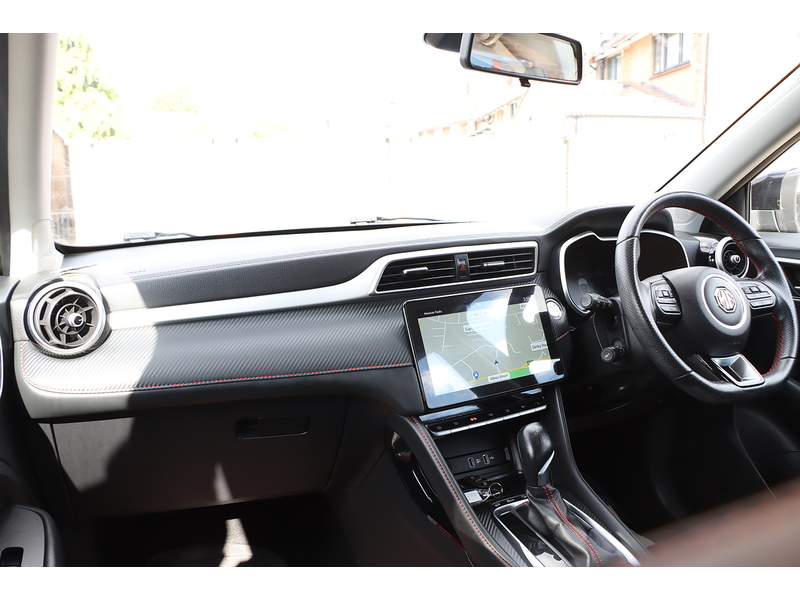 MG 1.0 T-GDI EXCLUSIVE SUV 5DR PETROL AUTO HEATED SEATS SAT NAV BLUETOOTH APPLE CARPLAY REAR & 360 CAMERA PARKING AIDS JUST 1 OWNER ONLY 22000 MILES SH 72-74 Mitcham Road