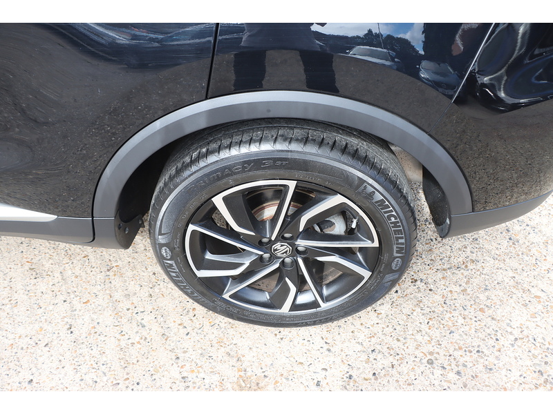 MG 1.0 T-GDI EXCLUSIVE SUV 5DR PETROL AUTO HEATED SEATS SAT NAV BLUETOOTH APPLE CARPLAY REAR & 360 CAMERA PARKING AIDS JUST 1 OWNER ONLY 22000 MILES SH 72-74 Mitcham Road