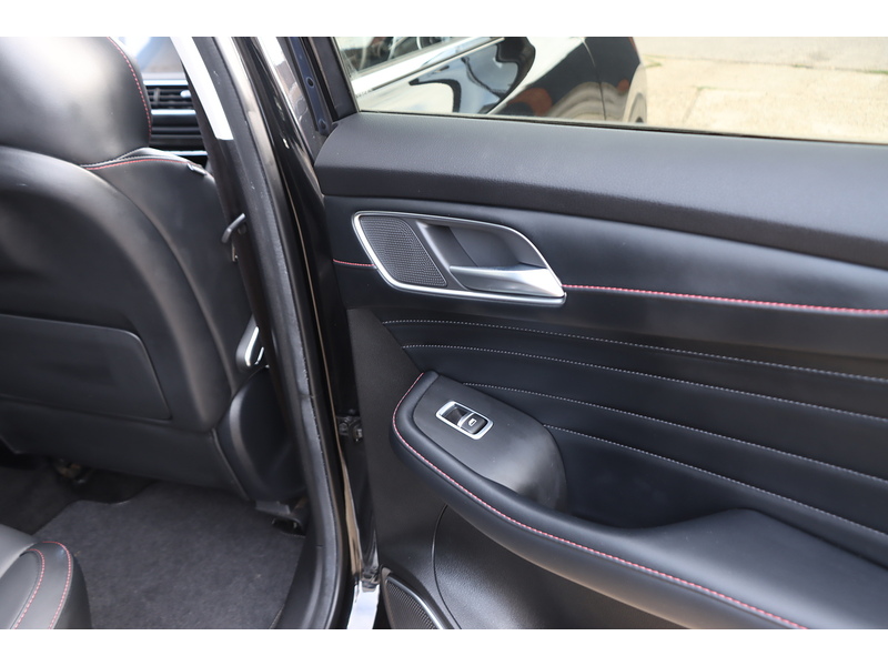 MG 1.5 T-GDI EXCLUSIVE SUV 5DR PETROL DCT AUTO PAN ROOF HEATED SEATS SAT NAV BLUETOOTH APPLE CARPLAY REAR CAMERA PARKING AIDS JUST 1 OWNER 40000 MILES SH 72-74 Mitcham Road