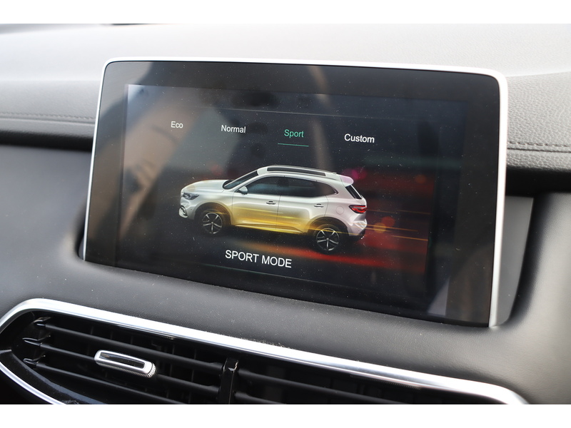 MG 1.5 T-GDI EXCLUSIVE SUV 5DR PETROL DCT AUTO PAN ROOF HEATED SEATS SAT NAV BLUETOOTH APPLE CARPLAY REAR CAMERA PARKING AIDS JUST 1 OWNER 40000 MILES SH 72-74 Mitcham Road