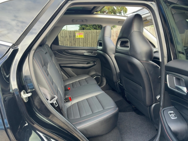 MG 1.5 T-GDI EXCLUSIVE SUV 5DR PETROL DCT AUTO PAN ROOF HEATED SEATS SAT NAV BLUETOOTH APPLE CARPLAY REAR CAMERA PARKING AIDS JUST 1 OWNER 40000 MILES SH 72-74 Mitcham Road