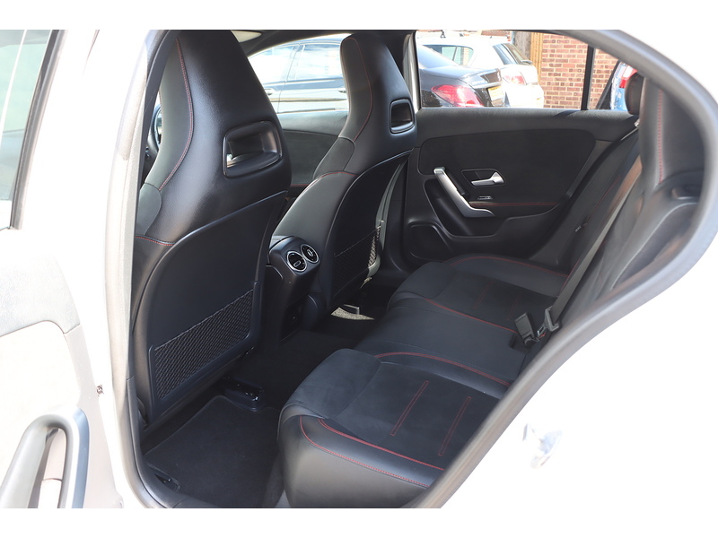 Mercedes-Benz A200 1.3 AMG Line Hatchback 5dr Petrol 7G-DCT AUTO Euro 6 (s/s) (163 ps) SAT NAV APPLE CARPLAY ONLY 57000 MILES 72-74 Mitcham Road