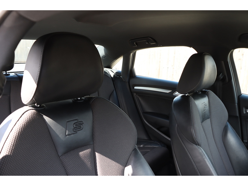 Audi 1.5 TFSI CoD 35 S line Saloon 4dr Petrol S Tronic AUTO Euro 6 (s/s) (150 ps) ONLY 79000 MILES FULL AUDI SH STUNNING LOOKING 72-74 Mitcham Road