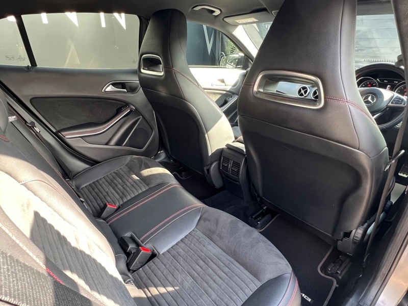 Mercedes-Benz GLA200 1.6 AMG LINE EDITION SUV 5DR PETROL 7G-DCT AUTO HEATED SEATS SAT NAV BLUETOOTH DAB STEREO REAR CAM PARKING AIDS ONLY 56000 MILES FSH 6 SERVICES 72-74 Mitcham Road