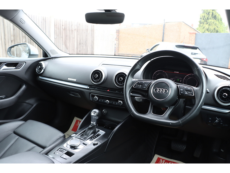 Audi 1.4 TFSIE 40 E-TRON SPORTBACK 5DR PETROL PLUG-IN HYBRID S TRONIC AUTO SAT NAV BLUETOOTH DAB STEREO APPLE CARPLAY PARKING AIDS 2 OWNERS 50000 MILES FSH 72-74 Mitcham Road