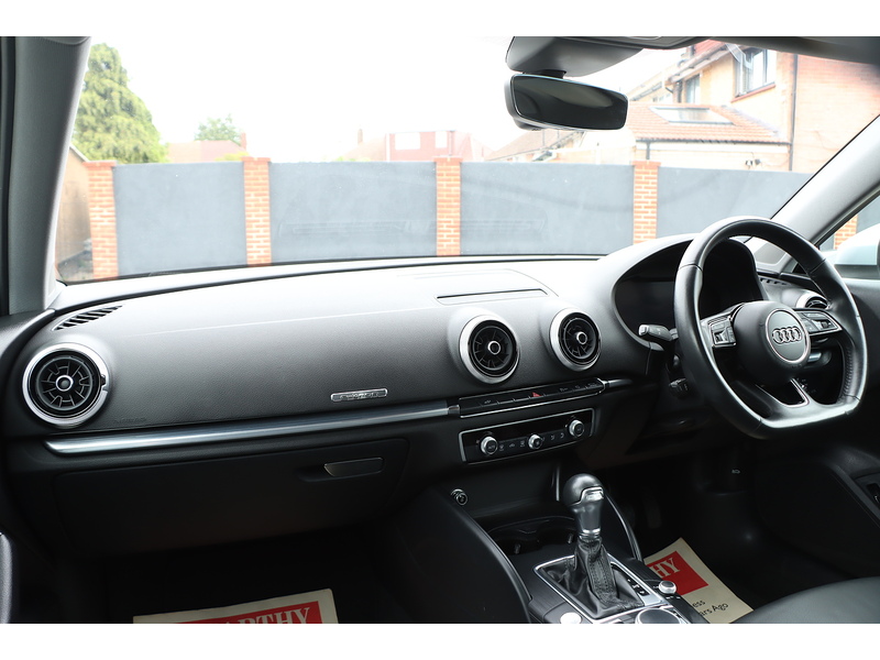 Audi 1.4 TFSIE 40 E-TRON SPORTBACK 5DR PETROL PLUG-IN HYBRID S TRONIC AUTO SAT NAV BLUETOOTH DAB STEREO APPLE CARPLAY PARKING AIDS 2 OWNERS 50000 MILES FSH 72-74 Mitcham Road