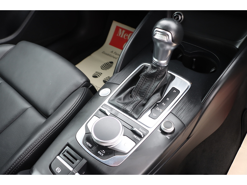 Audi 1.4 TFSIE 40 E-TRON SPORTBACK 5DR PETROL PLUG-IN HYBRID S TRONIC AUTO SAT NAV BLUETOOTH DAB STEREO APPLE CARPLAY PARKING AIDS 2 OWNERS 50000 MILES FSH 72-74 Mitcham Road
