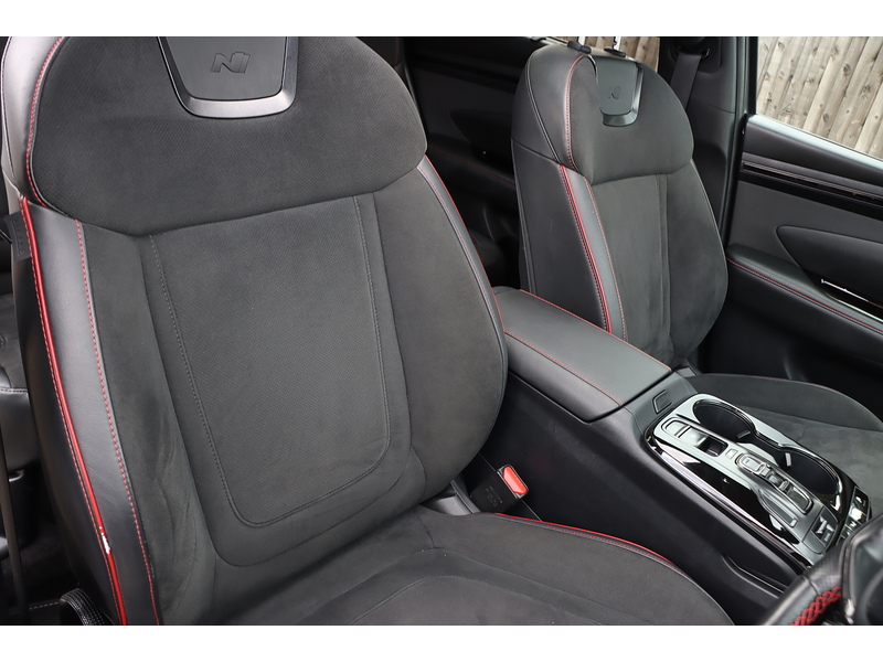 Hyundai 1.6 H T-GDI N LINE S SUV 5DR PETROL HYBRID AUTO SUNROOF HEATED SEATS SAT NAV BLUETOOTH APPLE CARPLAY REAR CAMERA PARKING AIDS 1 OWNER 64000 MILES FSH 72-74 Mitcham Road