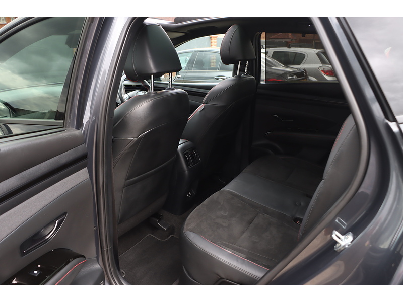 Hyundai 1.6 H T-GDI N LINE S SUV 5DR PETROL HYBRID AUTO SUNROOF HEATED SEATS SAT NAV BLUETOOTH APPLE CARPLAY REAR CAMERA PARKING AIDS 1 OWNER 64000 MILES FSH 72-74 Mitcham Road