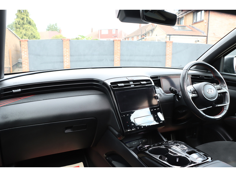 Hyundai 1.6 H T-GDI N LINE S SUV 5DR PETROL HYBRID AUTO SUNROOF HEATED SEATS SAT NAV BLUETOOTH APPLE CARPLAY REAR CAMERA PARKING AIDS 1 OWNER 64000 MILES FSH 72-74 Mitcham Road