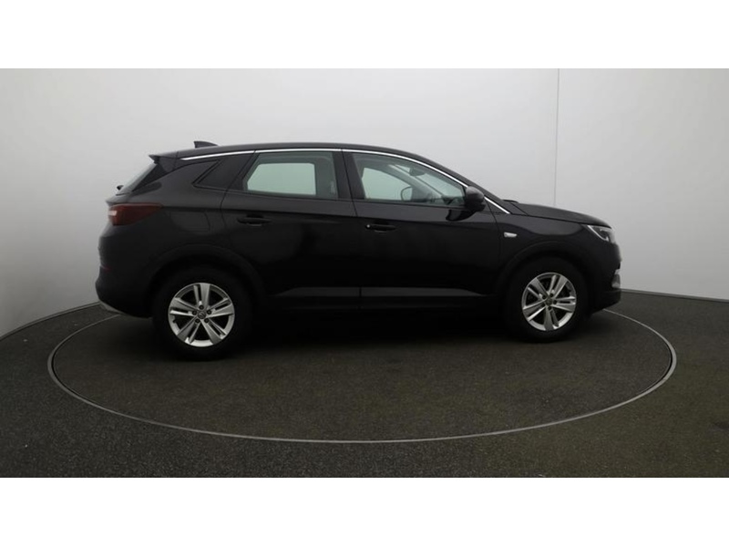 Vauxhall 1.2 TURBO BUSINESS EDITION NAV SUV 5DR PETROL MANUAL SATNAV BLUETOOTH DAB RADIO APPLE CARPLAY PARKING AIDS 2 OWNERS ONLY 43000 MILES SH NO ULEZ CHARGE 72-74 Mitcham Road