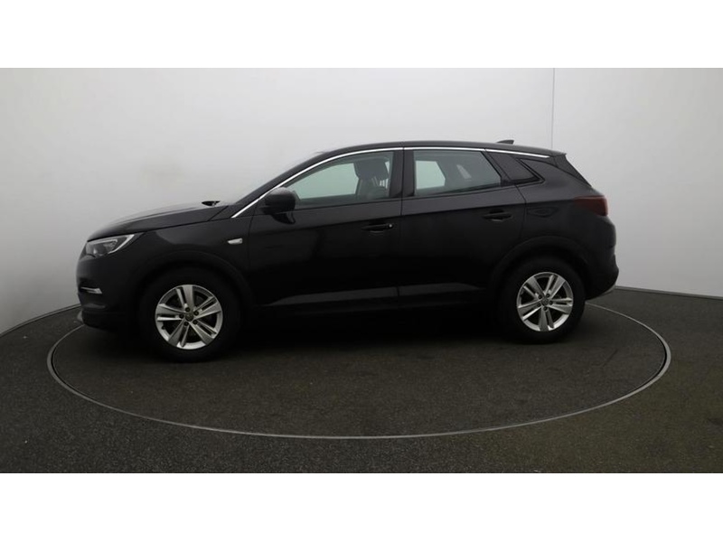 Vauxhall 1.2 TURBO BUSINESS EDITION NAV SUV 5DR PETROL MANUAL SATNAV BLUETOOTH DAB RADIO APPLE CARPLAY PARKING AIDS 2 OWNERS ONLY 43000 MILES SH NO ULEZ CHARGE 72-74 Mitcham Road