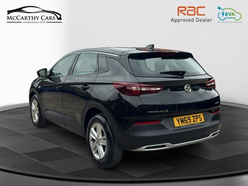 Vauxhall 1.2 TURBO BUSINESS EDITION NAV SUV 5DR PETROL MANUAL SATNAV BLUETOOTH DAB RADIO APPLE CARPLAY PARKING AIDS 2 OWNERS ONLY 43000 MILES SH NO ULEZ CHARGE 72-74 Mitcham Road
