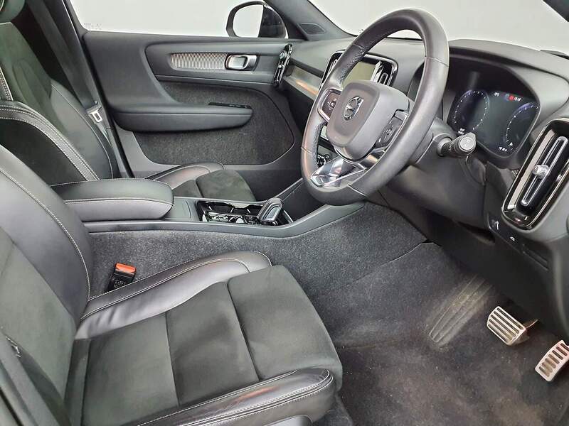 Volvo 2.0 B4 MHEV ULTIMATE SUV 5DR PETROL HYBRID DCT AUTO SUNROOF HEATED SEATS SATNAV BLUETOOTH DAB STEREO REAR CAMERA PARKING AIDS 2 OWNERS 56000 MILES FSH 72-74 Mitcham Road
