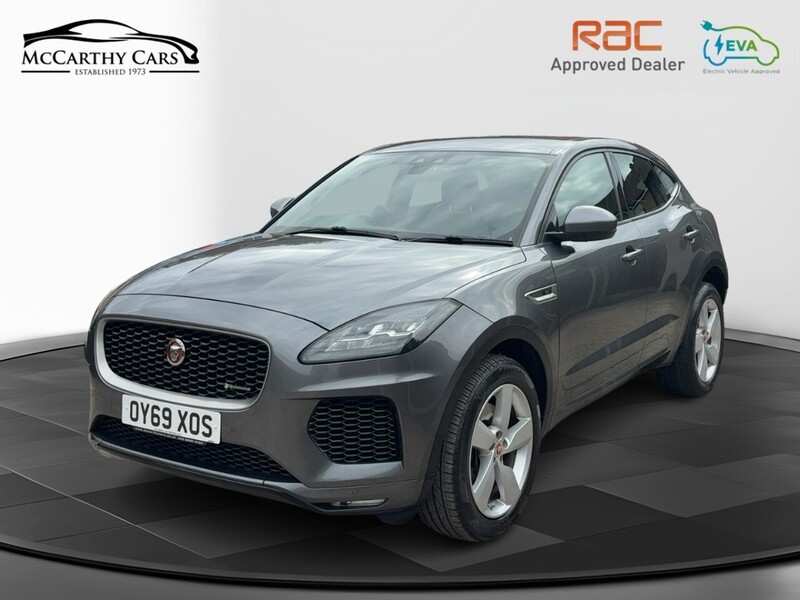 Jaguar P250 2.0 R-DYNAMIC SE SUV 5DR PETROL AWD AUTO HEATED SEATS SAT NAV BLUETOOTH DAB STEREO APPLE CARPLAY REAR CAMERA PARKING AIDS 2 OWNERS 61000 MILES SH 72-74 Mitcham Road