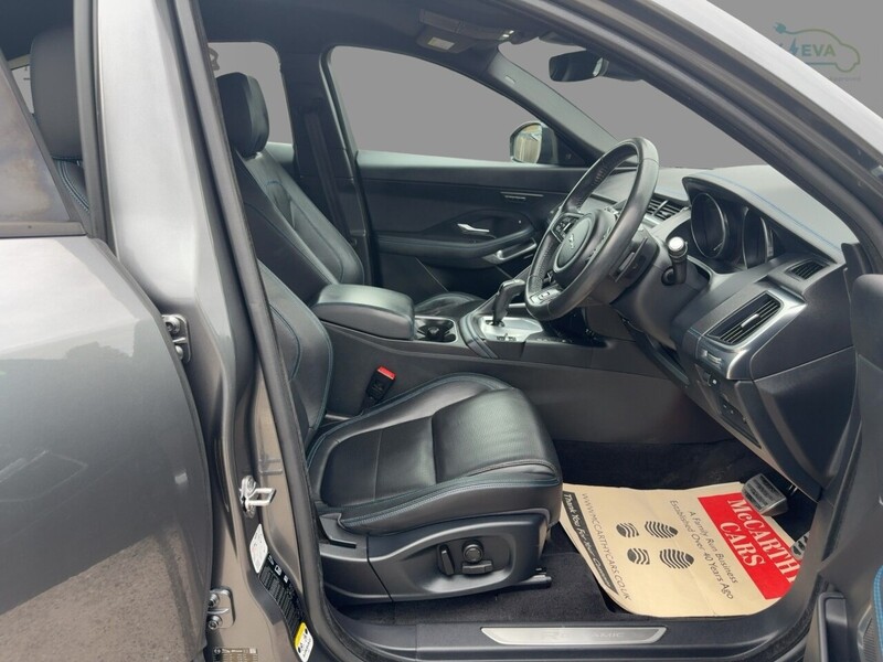 Jaguar P250 2.0 R-DYNAMIC SE SUV 5DR PETROL AWD AUTO HEATED SEATS SAT NAV BLUETOOTH DAB STEREO APPLE CARPLAY REAR CAMERA PARKING AIDS 2 OWNERS 61000 MILES SH 72-74 Mitcham Road