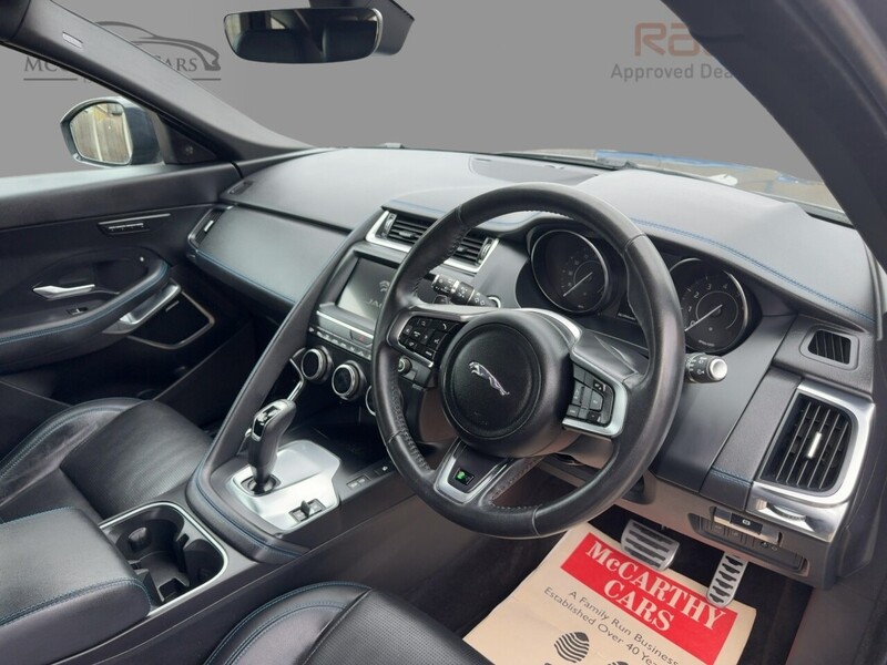 Jaguar P250 2.0 R-DYNAMIC SE SUV 5DR PETROL AWD AUTO HEATED SEATS SAT NAV BLUETOOTH DAB STEREO APPLE CARPLAY REAR CAMERA PARKING AIDS 2 OWNERS 61000 MILES SH 72-74 Mitcham Road