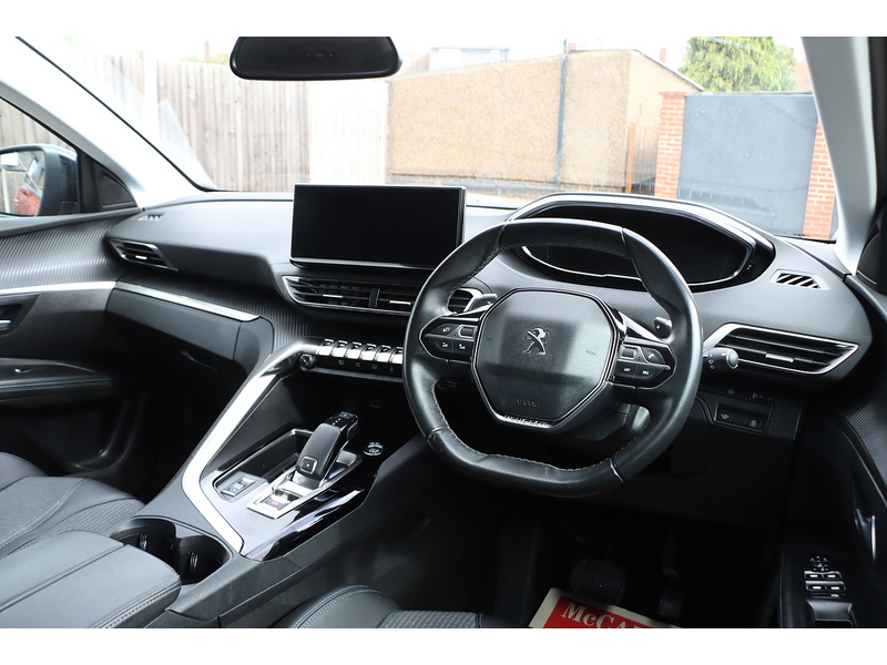 Peugeot 1.2 PURETECH ALLURE SUV 5DR PETROL EAT AUTO 7 SEATER SAT NAV BLUETOOTH DAB STEREO APPLE CARPLAY REAR CAMERA PARKING AIDS 44000 MILES SH NO ULEZ CHARGE 72-74 Mitcham Road