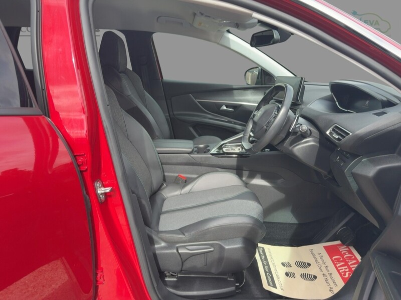 Peugeot 1.2 PURETECH ALLURE SUV 5DR PETROL EAT AUTO 7 SEATER SAT NAV BLUETOOTH DAB STEREO APPLE CARPLAY REAR CAMERA PARKING AIDS 44000 MILES SH NO ULEZ CHARGE 72-74 Mitcham Road