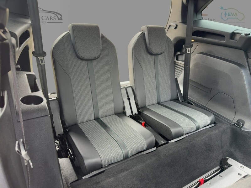 Peugeot 1.2 PURETECH ALLURE SUV 5DR PETROL EAT AUTO 7 SEATER SAT NAV BLUETOOTH DAB STEREO APPLE CARPLAY REAR CAMERA PARKING AIDS 44000 MILES SH NO ULEZ CHARGE 72-74 Mitcham Road