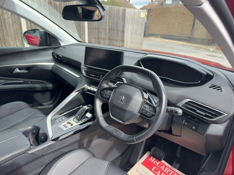Peugeot 1.2 PURETECH ALLURE SUV 5DR PETROL EAT AUTO 7 SEATER SAT NAV BLUETOOTH DAB STEREO APPLE CARPLAY REAR CAMERA PARKING AIDS 44000 MILES SH NO ULEZ CHARGE 72-74 Mitcham Road