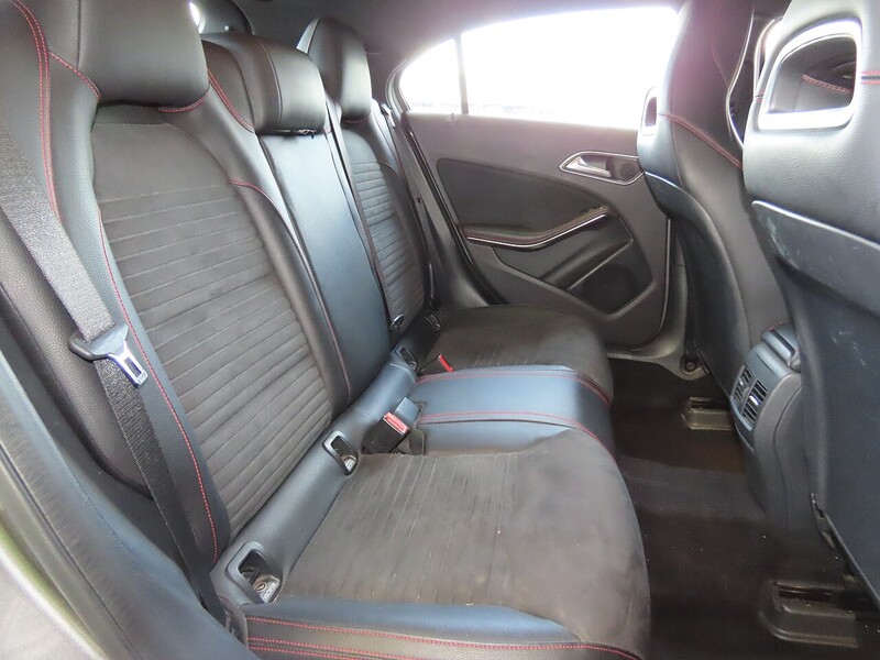 Mercedes-Benz A180 1.6  AMG Line (Premium) Hatchback 5dr Petrol 7G-DCT Euro 6 (s/s) (122 ps) 72-74 Mitcham Road