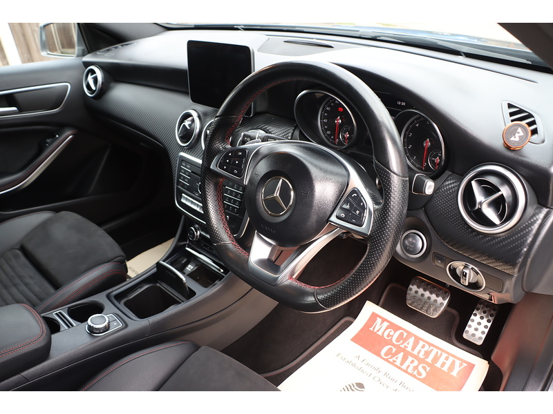 Mercedes-Benz A180 1.6 AMG LINE (PREMIUM) HATCHBACK 5DR PETROL 7G-DCT AUTO HEATED SEATS SATNAV BLUETOOTH APPLE CARPLAY REAR CAM PARKING AIDS 2 OWNERS 71000 MILES SH 72-74 Mitcham Road