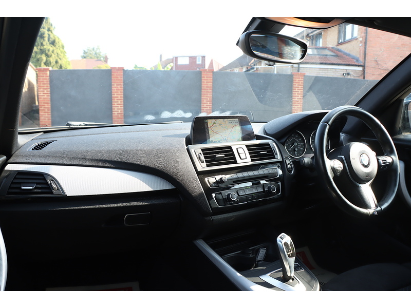 BMW 118I 1.5 M SPORT HATCHBACK 5DR PETROL AUTO SAT NAV BLUETOOTH DAB STEREO AIR CON PARKING AIDS JUST 1 OWNER FROM NEW ONLY 66000 MILES FSH NO ULEZ CHARGE 72-74 Mitcham Road