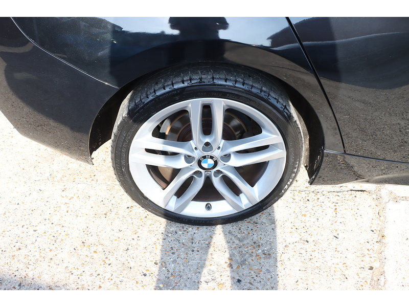 BMW 118I 1.5 M SPORT HATCHBACK 5DR PETROL AUTO SAT NAV BLUETOOTH DAB STEREO AIR CON PARKING AIDS JUST 1 OWNER FROM NEW ONLY 66000 MILES FSH NO ULEZ CHARGE 72-74 Mitcham Road