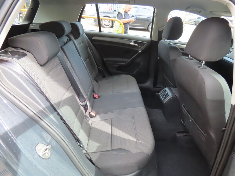 Volkswagen 1.5 TSI EVO SE Nav Hatchback 5dr Petrol DSG AUTO Euro 6 (s/s) (130 ps) SAT NAV ONLY 49000 MILES FROM NEW FULL SERVICE HISTORY 72-74 Mitcham Road